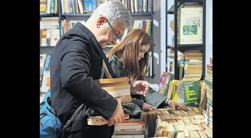 Üsküdar’da eski kitap kokusu
