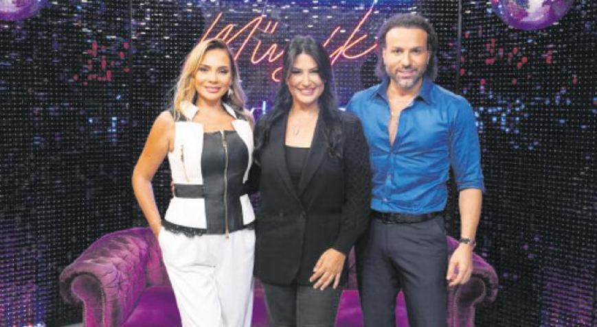 İclal Aydın ‘Müzik Evinde’