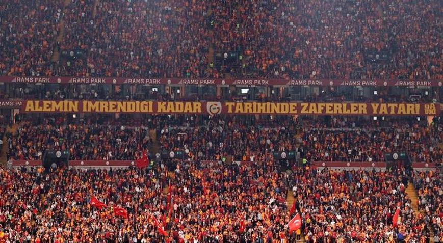 Galatasarayda 500 bin kişi aranıyor
