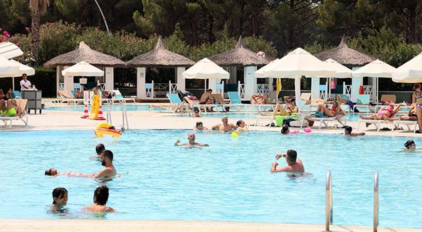 Otellerde ara tatil kampı: Hem ders çalışıp hem tatil yapacak