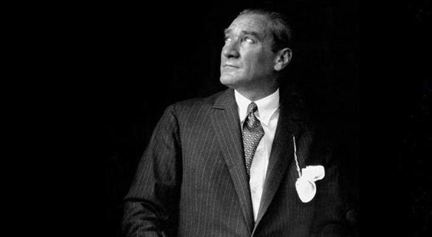 Spor camiası, Mustafa Kemal Atatürkü andı 10 Kasım mesajları art arda