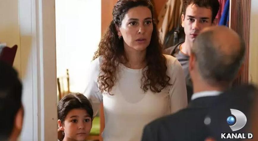 Annem Ankara izleyici ile buluştu Duygusal sahneleri ile izleyenleri sarstı