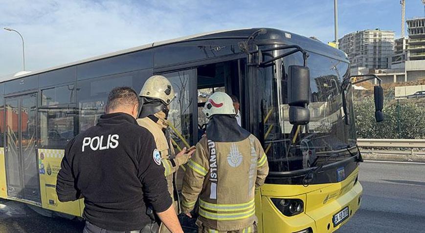 Pendik'te �ETT otob�s�nde yang�n!