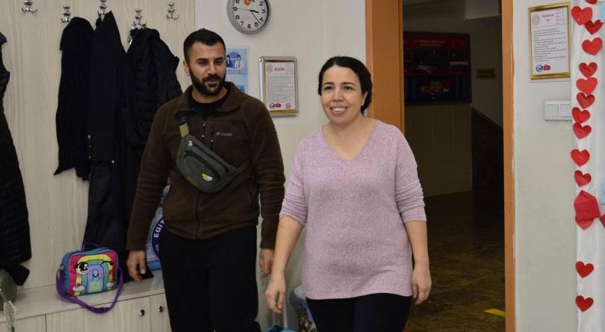 20 yıl sonra Melek öğretmene büyük sürpriz Onur verici