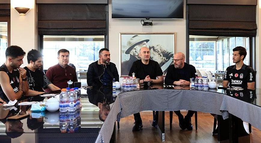 Beşiktaşta Başkan Hüseyin Yücel ve futbolcular bir araya geldi
