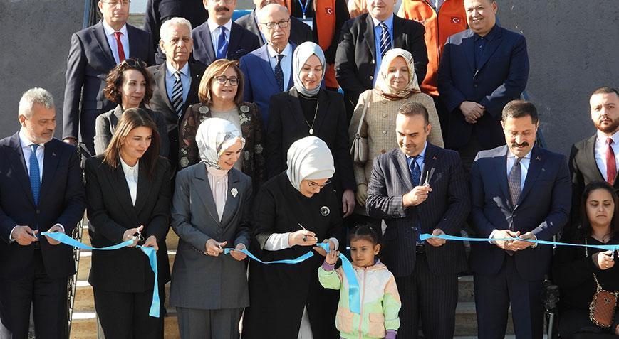 Emine Erdoğan, Hatayda Engelli Sosyal Girişimcilik Merkezinin açılışını yaptı