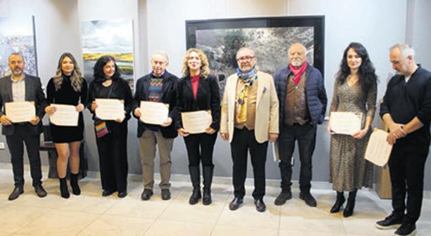 Yalçın Gökçebağ’ın izinde