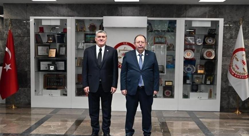 Beşiktaş Başkan Adayı Serdal Adalı, YSK Başkanı Ahmet Yeneri ziyaret etti