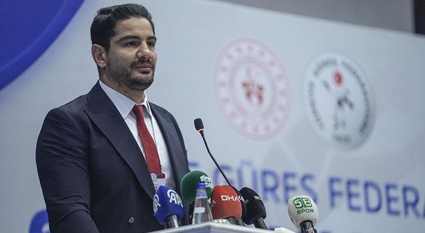 Türkiye Güreş Federasyonunda Taha Akgül başkan oldu