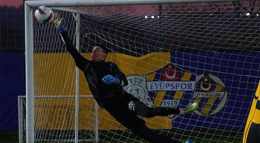 Fenerbahçe maçı öncesi Eyüpsporda Berke Özer gelişmesi