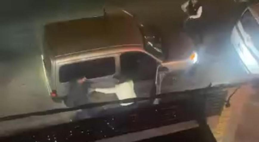 Sancaktepede kaza sonrası tekme ve yumruklu kavga kamerada