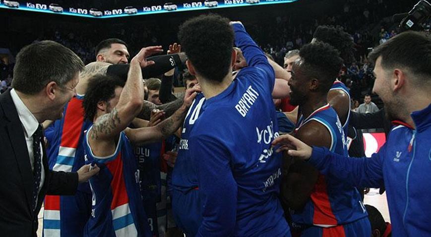 Basketbolda Avrupa kupalarında temsilcilerimizden 12 galibiyet