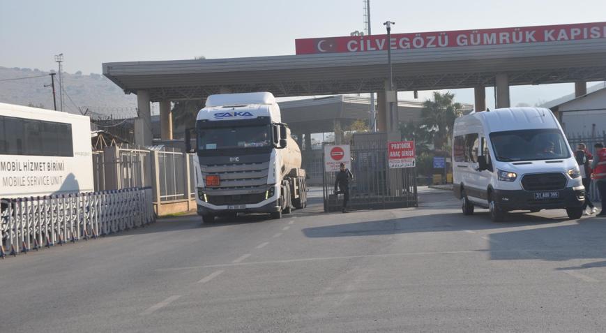 Cilvegözü’nde TIR yoğunluğu
