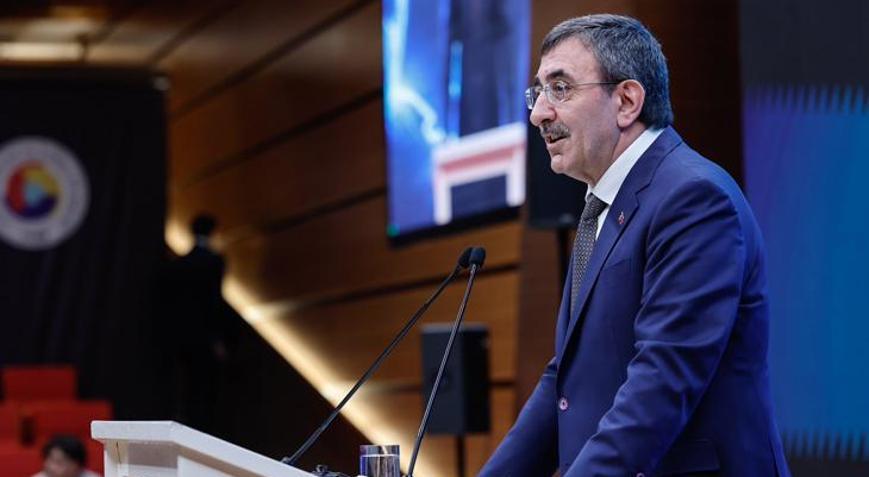 Cevdet Yılmaz: Türkiye, dünya lojistiğinde merkezi konum elde edecek
