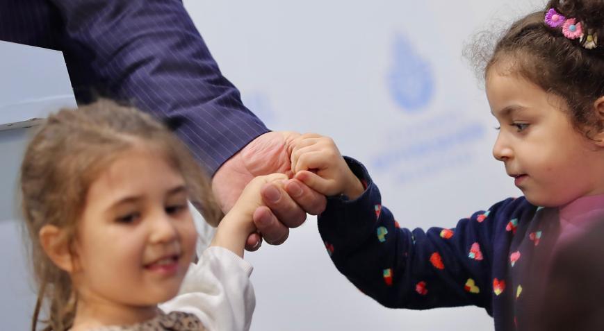 İstanbul - İmamoğlu: İstediğimiz şey çocuklarımızın geleceğe güçlü hazırlanmaları