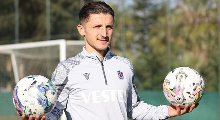 Trabzonsporda Enis Bardhiye yol göründü