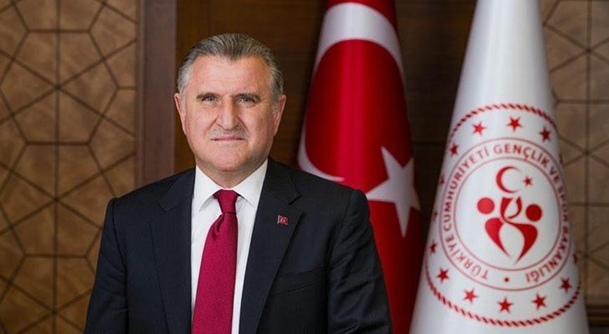 Bakan Bak milli sporcularımızın 2024te 7 bin 500 madalya kazandığını açıkladı