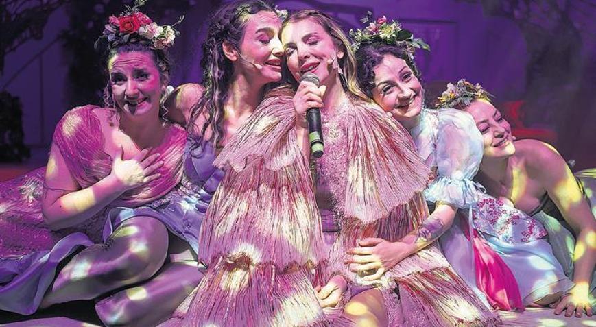 Neşeden alırız gücümüzü