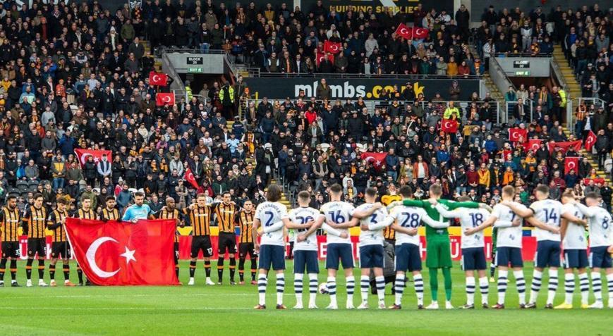 Acun Ilıcalıdan Leeds United maçı öncesi Hull Cityli taraftarlara Türk bayrağı uyarısı