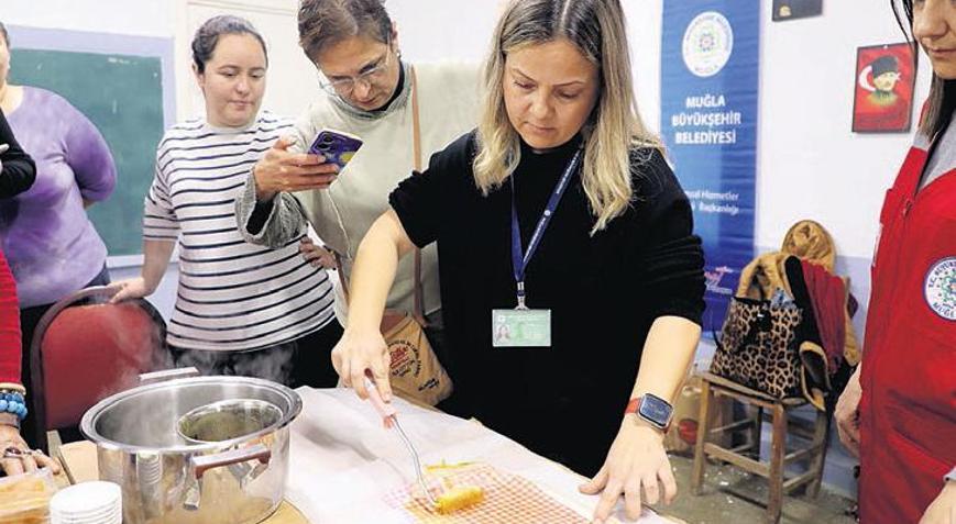 Balmumu kadınların elinde hayat buluyor