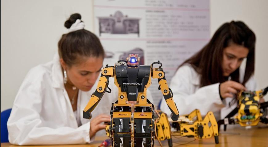 YÖK ve SSB iş birliğindeki Akademik Tez Programına 119 üniversiteden 421 öğrenci başvurdu