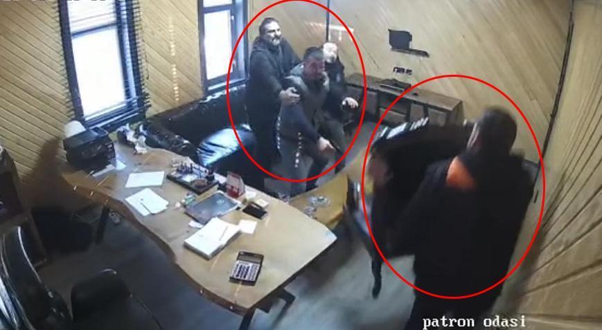 Ad�m ad�m deh�et! Fabrika sahibine do�rulttu�u silah tutukluk yapt�