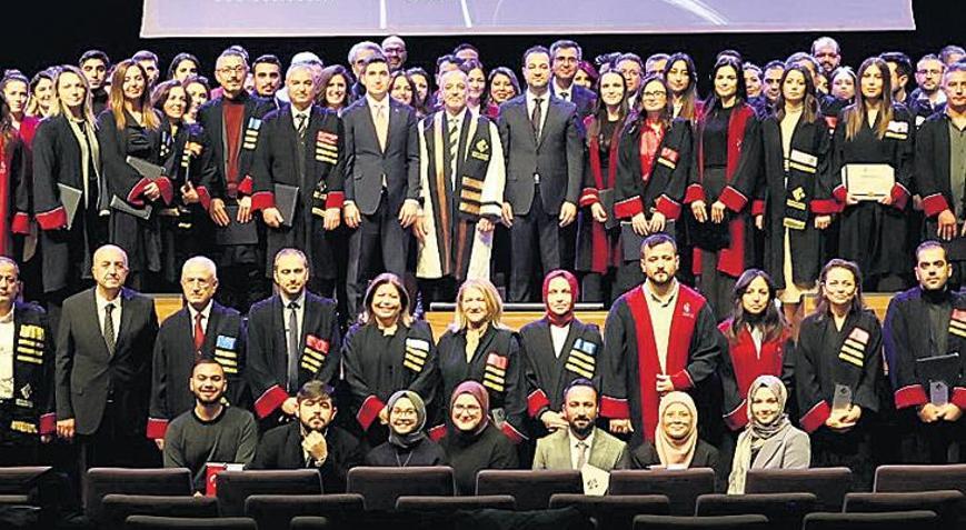 Yüksek performanslı akademisyenlere ödül