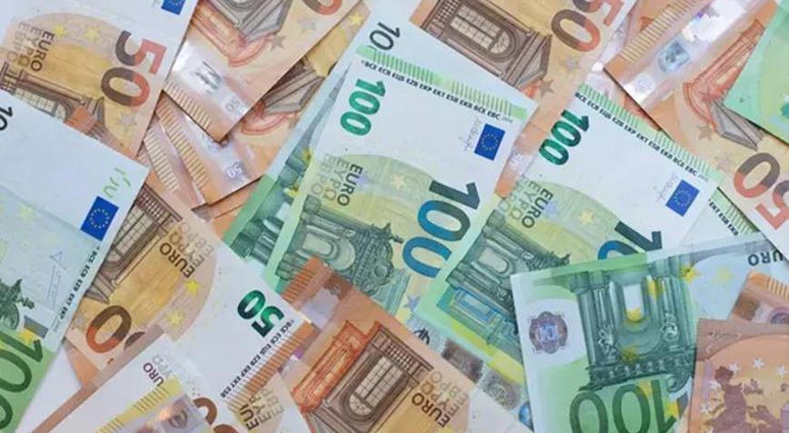 Almanyanın bütçe açığı artıyor