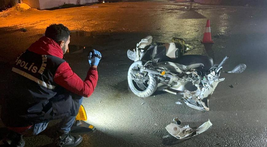 Çalıntı motosikletle polisten kaçan şüpheli kazada yaralandı