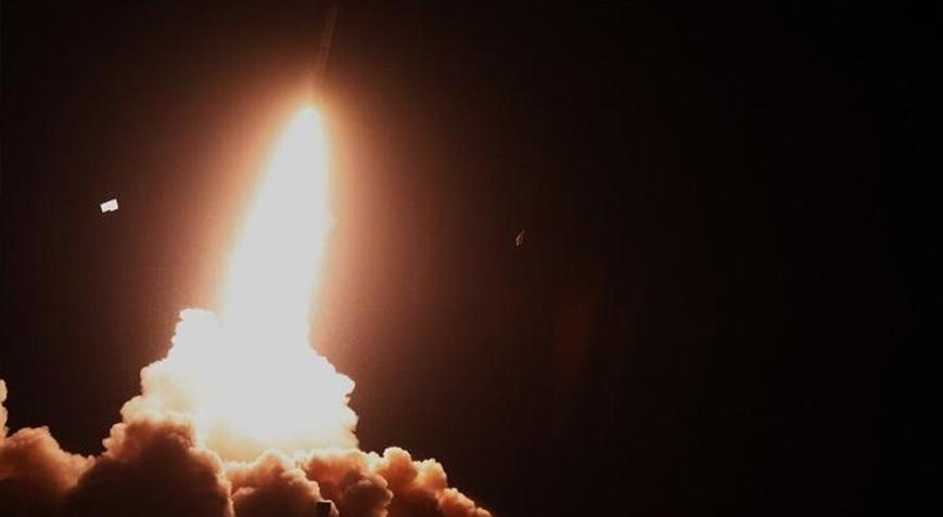 İrandan yeni tatbikat: Kudret füzeleri test edildi