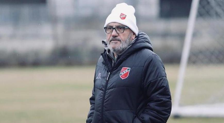 Karşıyaka’da Mustafa Reşit Akçay ile yollar ayrıldı