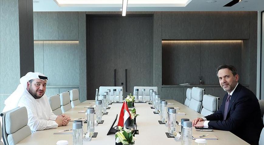 Bakan Bayraktar, BAEde enerjide işbirliği görüşmeleri gerçekleştirdi