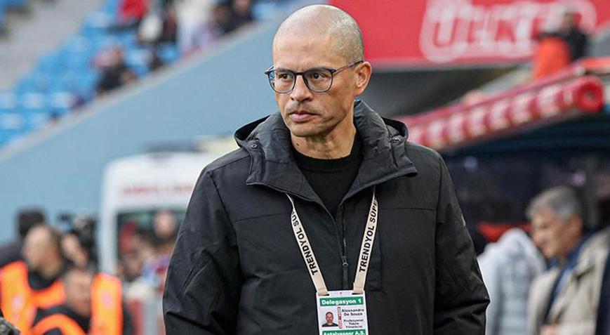 Antalyasporda Alex de Souza ile yollar ayrılıyor