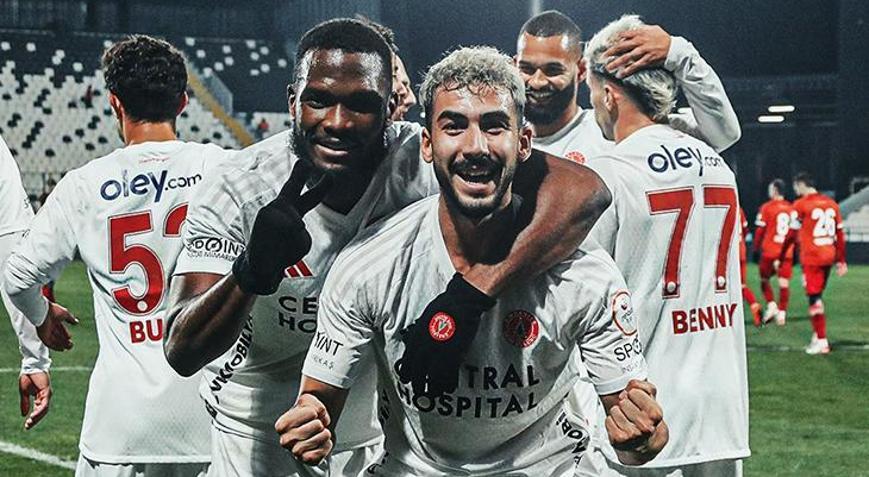 Ümraniyespor, Manisa FK deplasmanında zorlanmadı