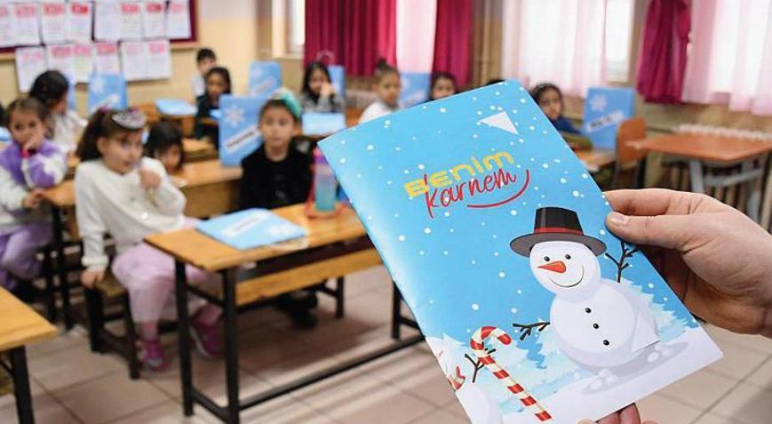 20 milyon öğrenci için iki haftalık tatil başlıyor