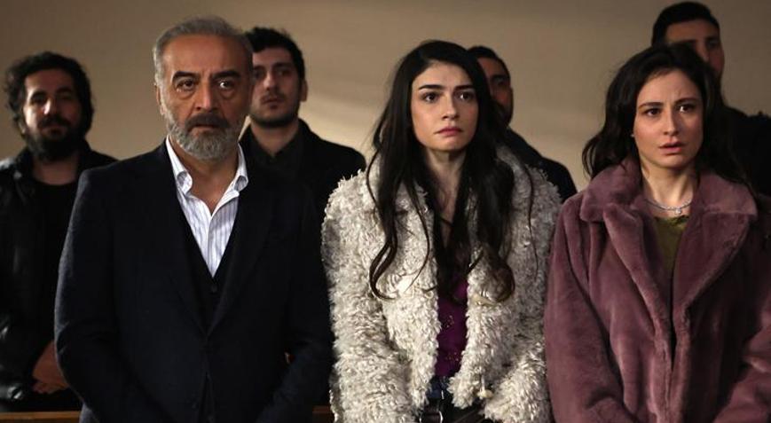 İnci Taneleri geceye damga vurdu Geçmiş Azemin peşini bırakmıyor