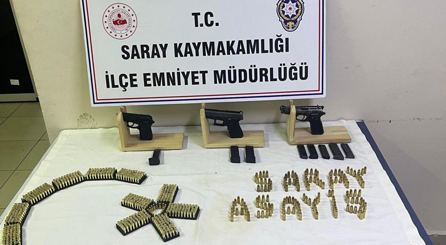 Evinde silah bulunan şüpheli gözaltında