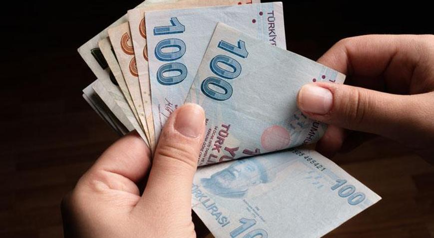 Mevduatta parası olanlar dikkat: Aylık getiri değişti: Bankalardan faiz ayarı