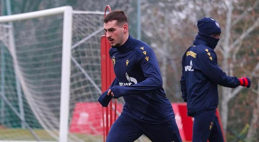 Kızılyıldızda Milojevic duyurdu Mourinho aradı, Fenerbahçeye transfer oldu