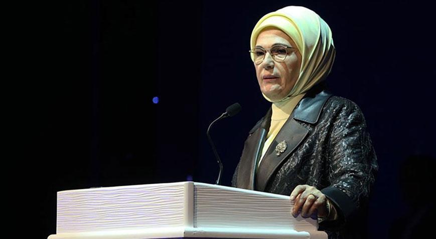 Emine Erdoğandan Alev Alatlı paylaşımı