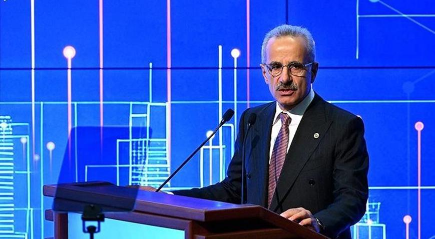 Bakan Uraloğlu açıkladı 5G ihalesi bu yıl yapılacak