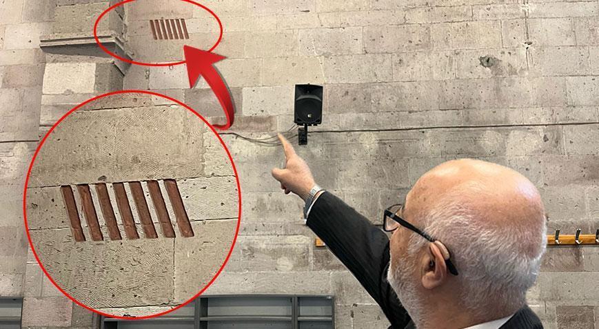 Yer: Kayseri 890 yıllık camideki 7 tuğlanın gizemi