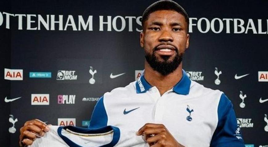 Galatasaray ve Fenerbahçenin istediği Kevin Danso resmen Tottenhamda