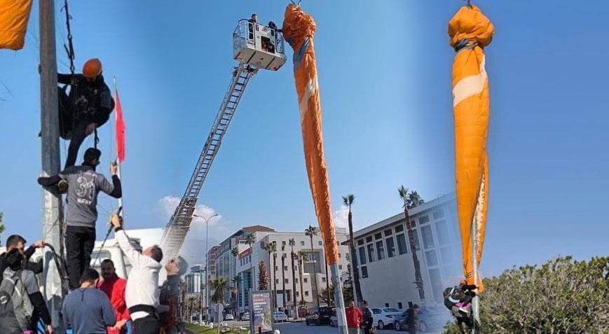 Yer: Hatay Paraşütçünün gökyüzü sefası direğe takıldı