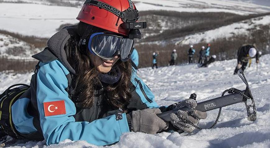 AFAD Tuncelinin dağlarından hayat kurtaracak gönüllüler yetiştiriyor