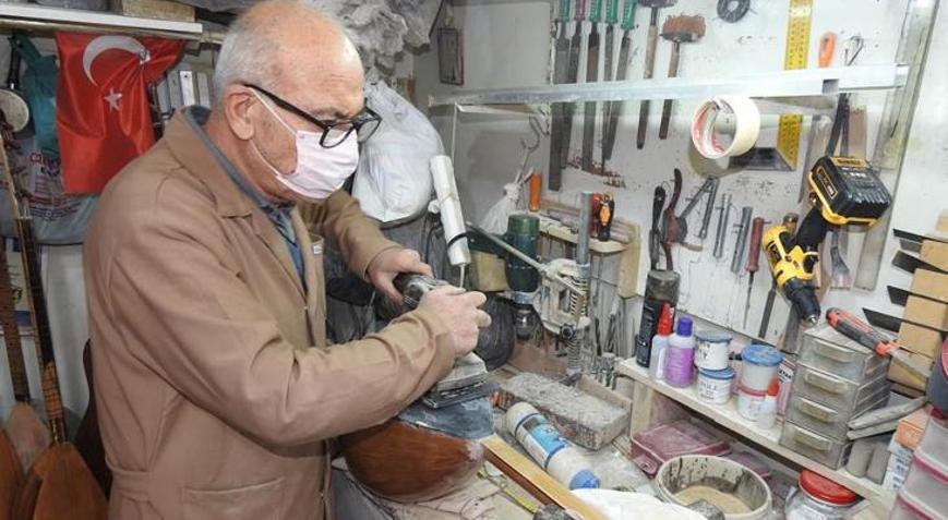 Yıllar önce ailesinden gizli gizli öğrendi Tam 50 yıldır bu işten para kazanıyor