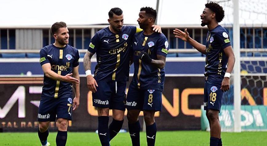 Süper Ligde nefes kesen maç Gol düellosunda kazanan Kasımpaşa