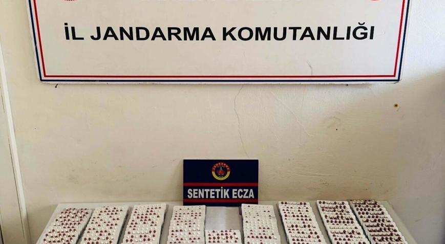 Manisada 3 bin 278 adet sentetik ecza hap ele geçirildi, 1 gözaltı