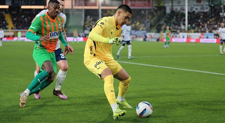 Fenerbahçede İrfan Can Eğribayat güven verdi