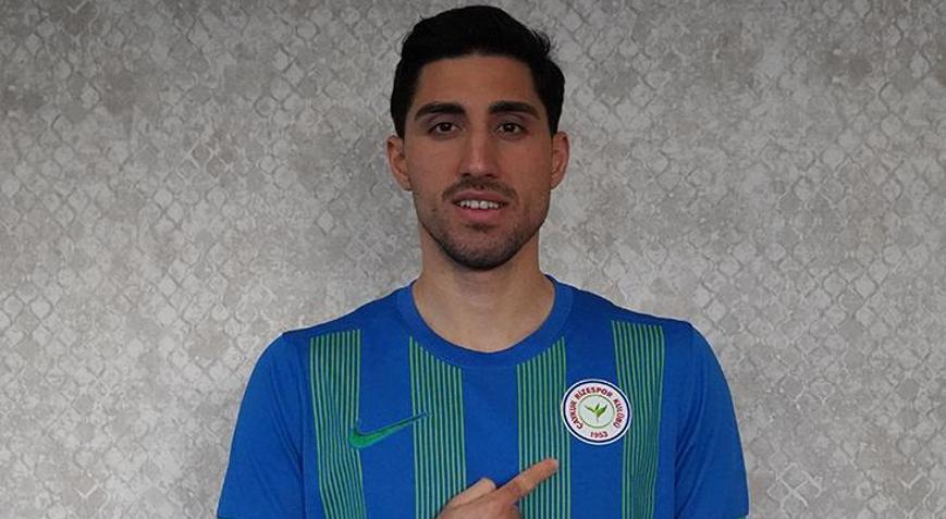 Rizespor, Berkay Özcanı transfer etti